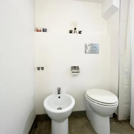 Apartment Loft Moderno A 10 Min Dal Centro